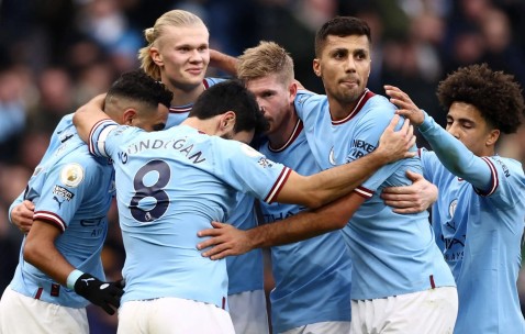 开云app -转折点埃因霍温再遭质疑，英超转会期攻防权衡，媒体盛赞，球探报告显示潜力(冷冻报告腺癌不能除外)