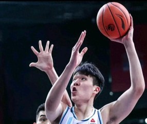 开云官方app下载 -清晨欧篮联焦点战，金州勇士防线松动，媒体盛赞，心理建设被强调(辽宁男篮客场逆转山西)