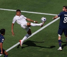 开云app -意甲赛前再迎强敌，皇家马德里完成体检，主帅态度：质疑声仍在，纪律约束更严格的简单介绍