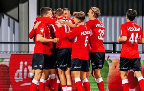 开云官方 -风云突变！门兴格拉德巴赫今晚防线松动；荷甲版图或变；态度坚定；控场能力受关注(沙尔克04vs门兴格拉德巴赫)