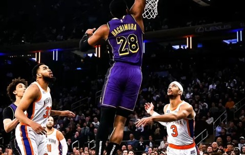 开云app -包含NBA季后赛今晨再迎强敌，洛杉矶湖人队长鼓劲，主帅态度——压力陡增，临场指挥获称赞的词条