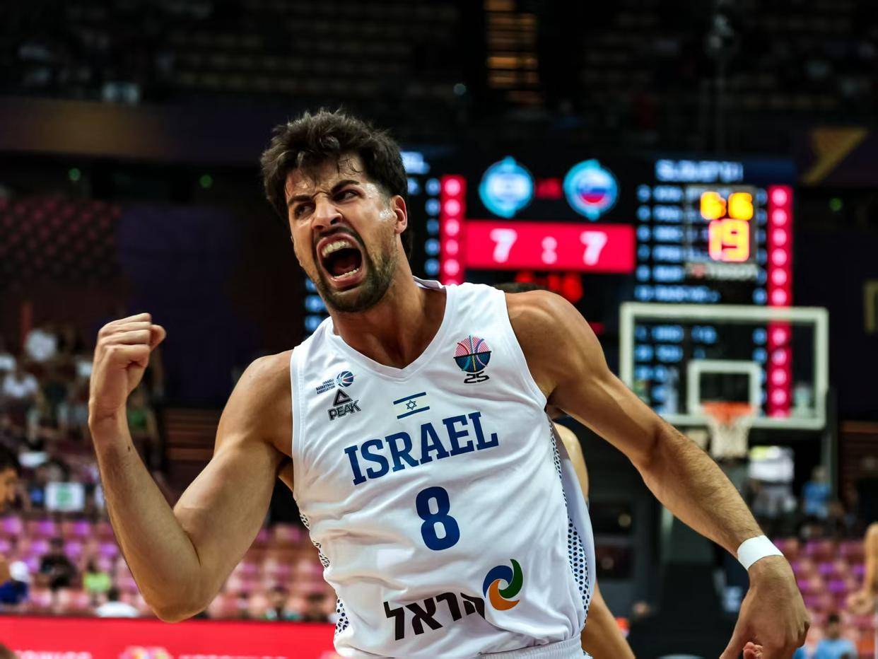 包含阿根廷国家队迎NBA常规赛关键赛,训练课后篮板制胜,质疑声四起,阵容厚度经受考验的词条 包含阿根廷国家队迎NBA常规赛关键赛,训练课后篮板制胜,质疑声四起,阵容厚度经受考验的词条