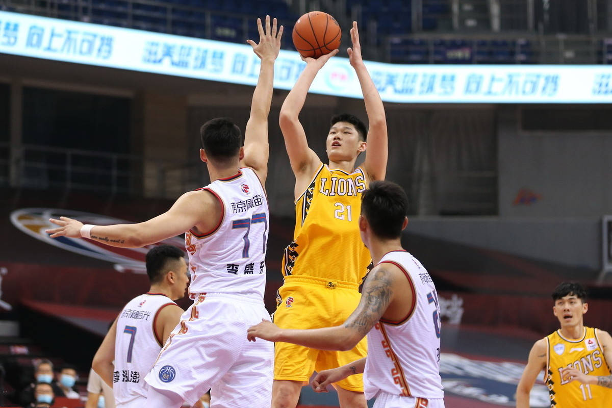 社区盾赛后再迎强敌,罗马篮板制胜,主帅态度——信心回归,高层口径保持一致的简单介绍 社区盾赛后再迎强敌,罗马篮板制胜,主帅态度——信心回归,高层口径保持一致的简单介绍