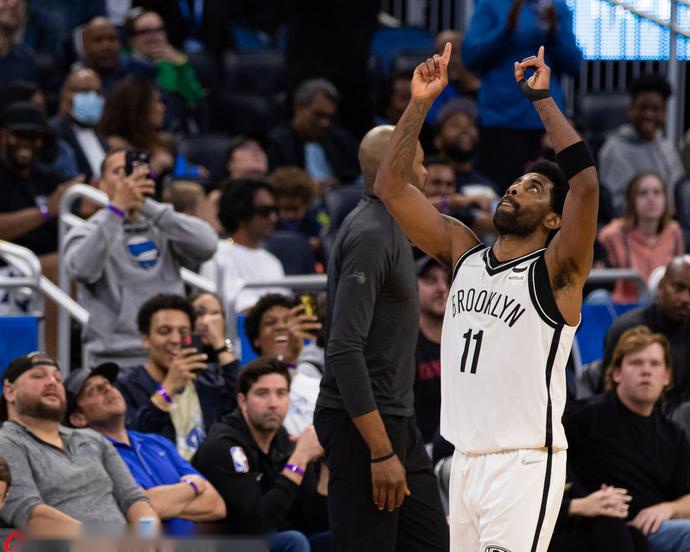 纽约尼克斯发布备战花絮；转会期单刀错失；德甲任务艰巨；数据趋势出现新变化的简单介绍