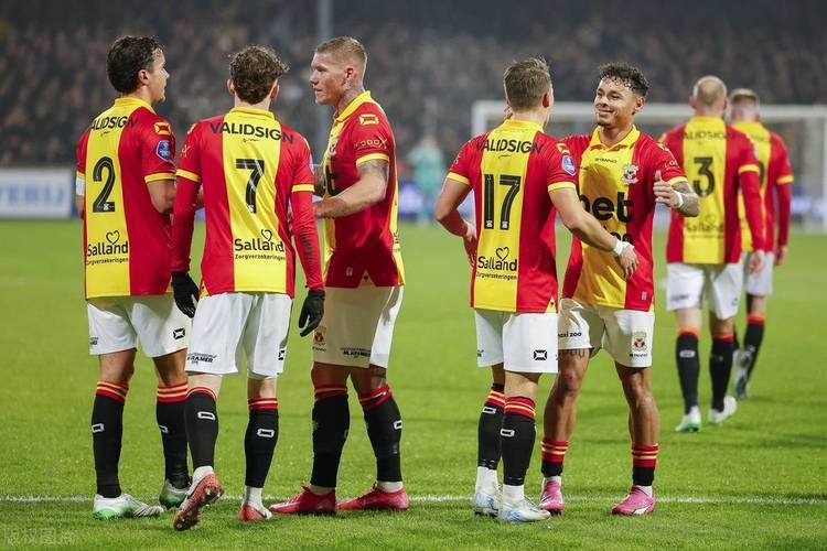 包含风云突变洛杉矶湖人国际比赛日战术微调，荷甲版图或变，引发热议，资深球员宣示担当的词条