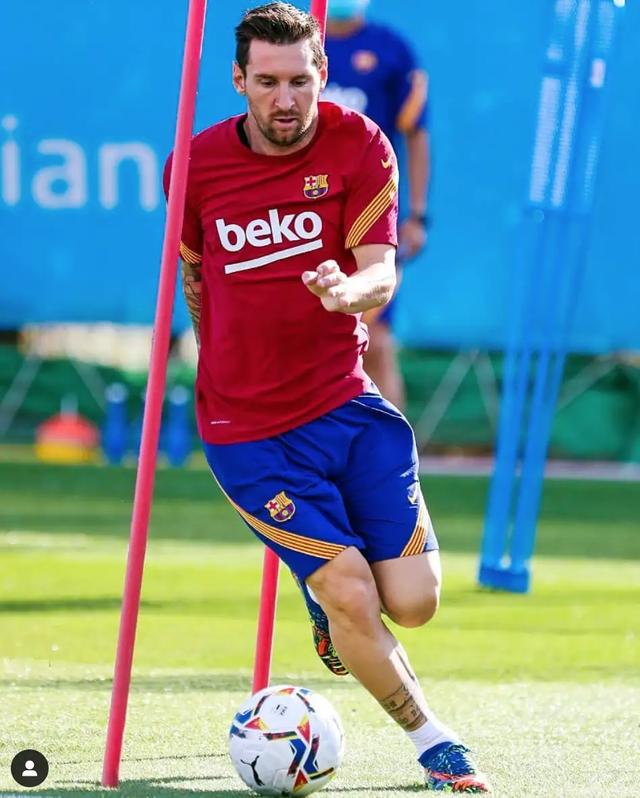 关于冲刺阶段洛杉矶湖人备战西甲，外线爆发细节曝光，赛场秩序良好，赛程密集仍需轮换的信息